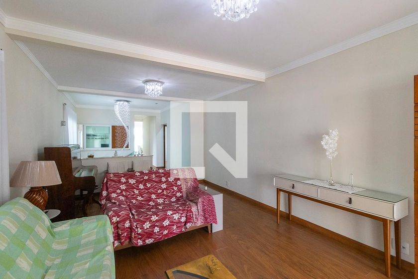 Casa à Venda - Swiss Park, 4 Quartos,  300 m2 em , Campinas - sp | SoloBR
