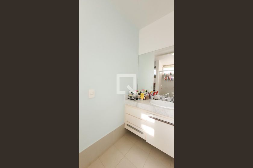 Casa à Venda - Jardim Santana, 6 Quartos,  830 m2 em , Campinas - sp | SoloBR