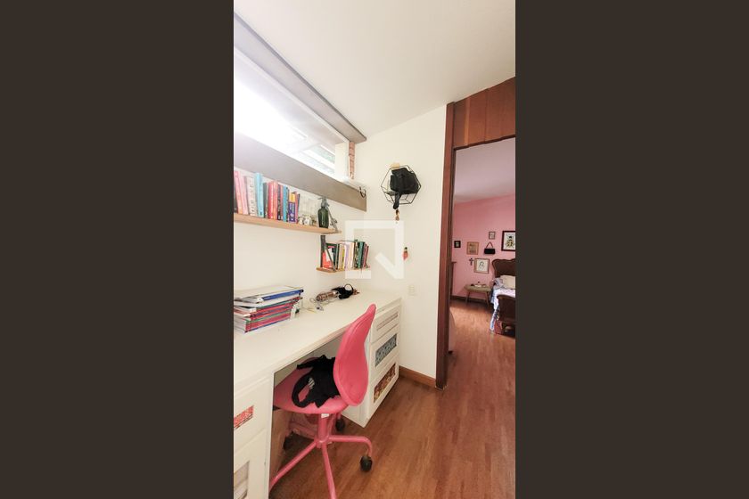 Casa à Venda - Jardim Santana, 6 Quartos,  830 m2 em , Campinas - sp | SoloBR