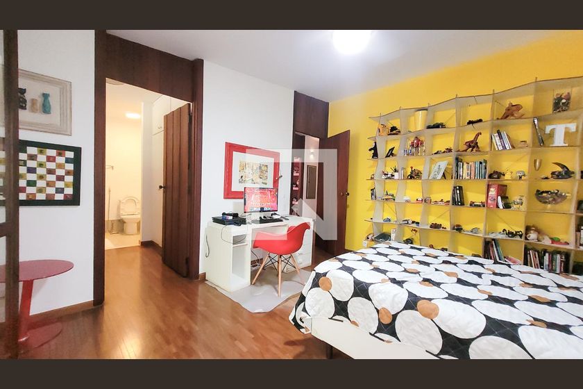 Casa à Venda - Jardim Santana, 6 Quartos,  830 m2 em , Campinas - sp | SoloBR