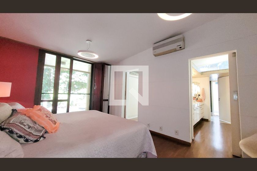 Casa à Venda - Jardim Santana, 6 Quartos,  830 m2 em , Campinas - sp | SoloBR