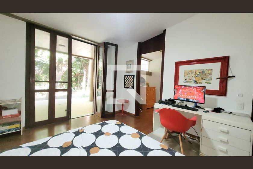 Casa à Venda - Jardim Santana, 6 Quartos,  830 m2 em , Campinas - sp | SoloBR