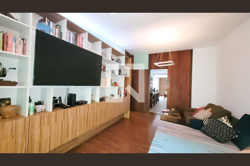 Casa à Venda - Jardim Santana, 6 Quartos,  830 m2 em , Campinas - sp | SoloBR