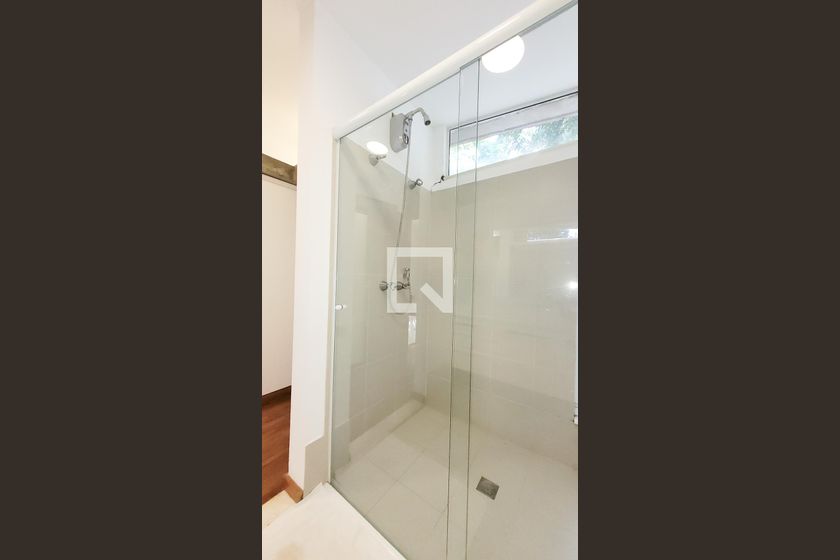 Casa à Venda - Jardim Santana, 6 Quartos,  830 m2 em , Campinas - sp | SoloBR