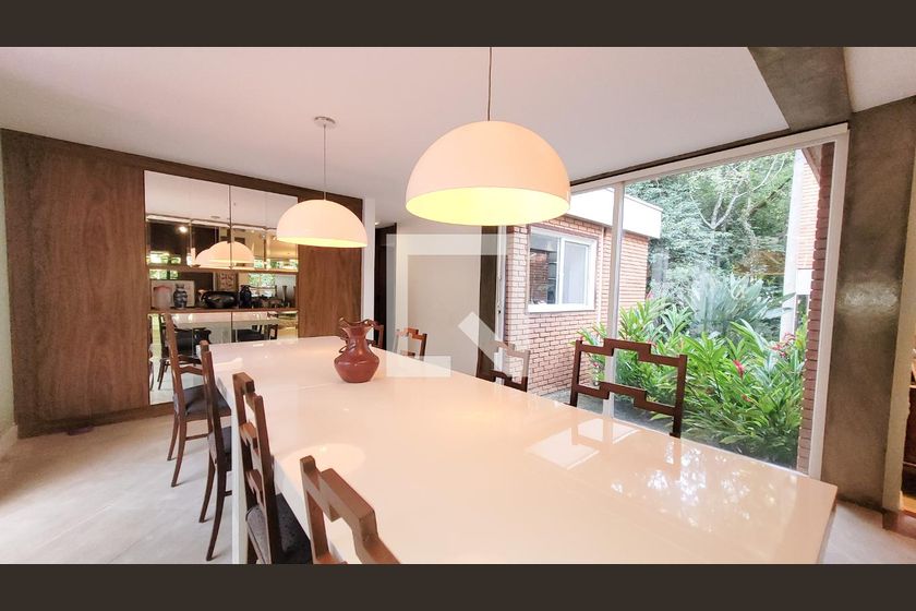 Casa à Venda - Jardim Santana, 6 Quartos,  830 m2 em , Campinas - sp | SoloBR