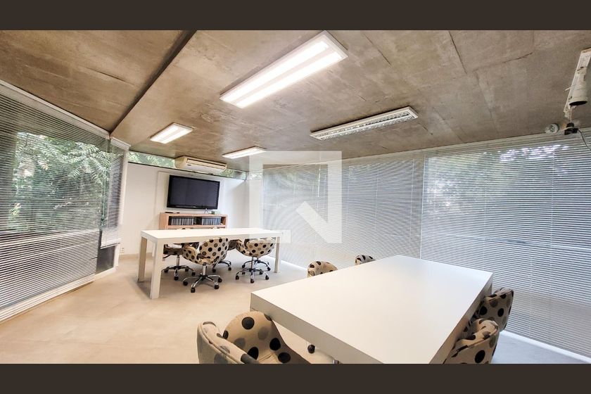 Casa à Venda - Jardim Santana, 6 Quartos,  830 m2 em , Campinas - sp | SoloBR