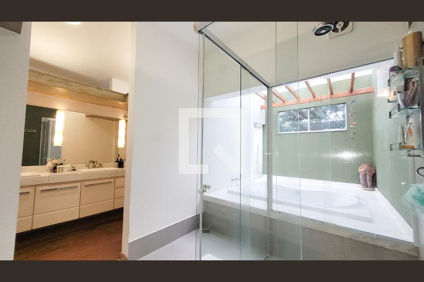 Casa à Venda - Jardim Santana, 6 Quartos,  830 m2 em , Campinas - sp | SoloBR