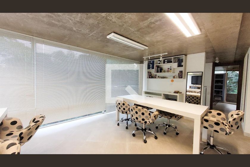 Casa à Venda - Jardim Santana, 6 Quartos,  830 m2 em , Campinas - sp | SoloBR