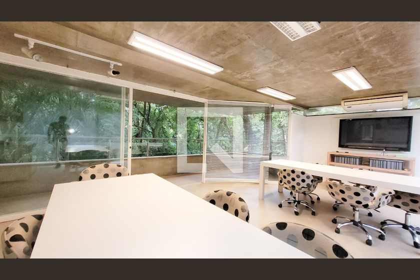 Casa à Venda - Jardim Santana, 6 Quartos,  830 m2 em , Campinas - sp | SoloBR