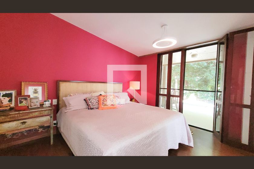 Casa à Venda - Jardim Santana, 6 Quartos,  830 m2 em , Campinas - sp | SoloBR
