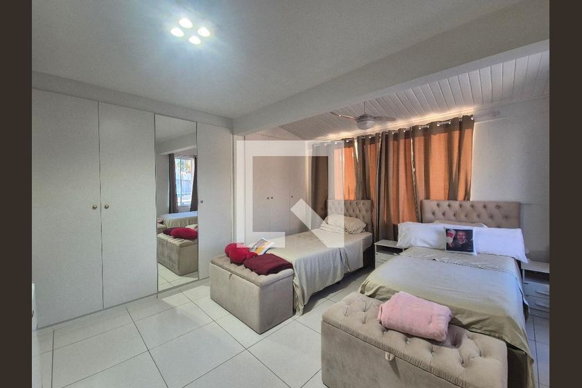 Casa, 4 quartos, 250 m² - Foto 45