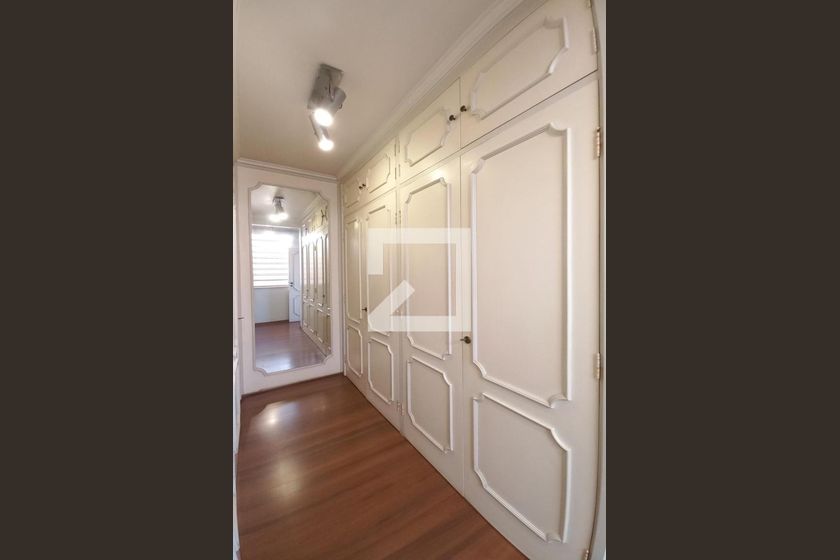 Casa à Venda - Guanabara, 5 Quartos,  500 m2 em , Campinas - sp | SoloBR