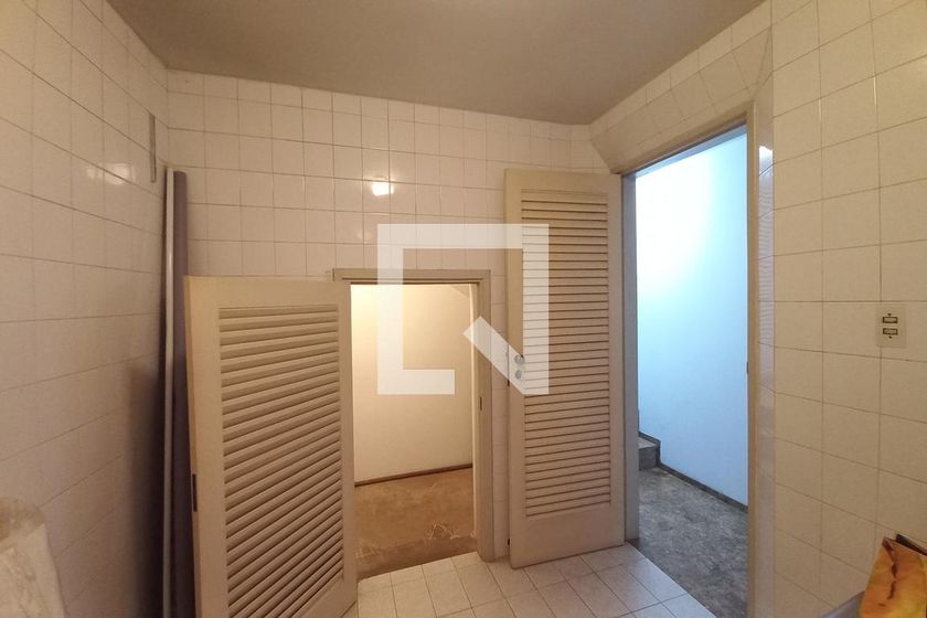 Casa à Venda - Guanabara, 5 Quartos,  500 m2 em , Campinas - sp | SoloBR