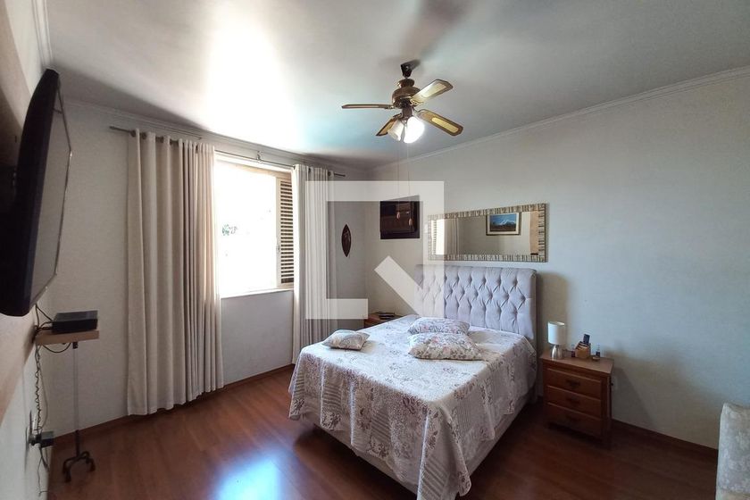 Casa à Venda - Guanabara, 5 Quartos,  500 m2 em , Campinas - sp | SoloBR