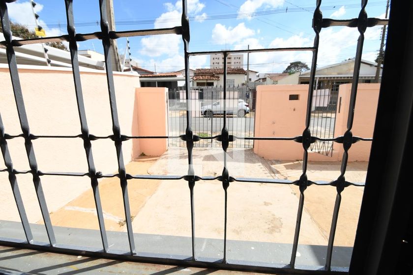 Casa à Venda - Jardim Flamboyant, 3 Quartos,  150 m2 em , Campinas - sp | SoloBR