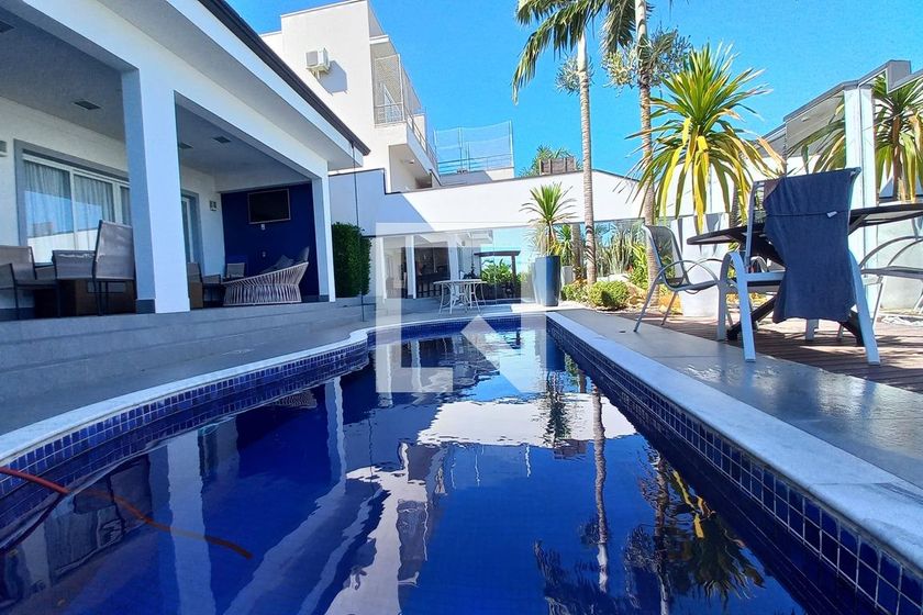 Casa à Venda - Swiss Park, 3 Quartos,  410 m2 em , Campinas - sp | SoloBR