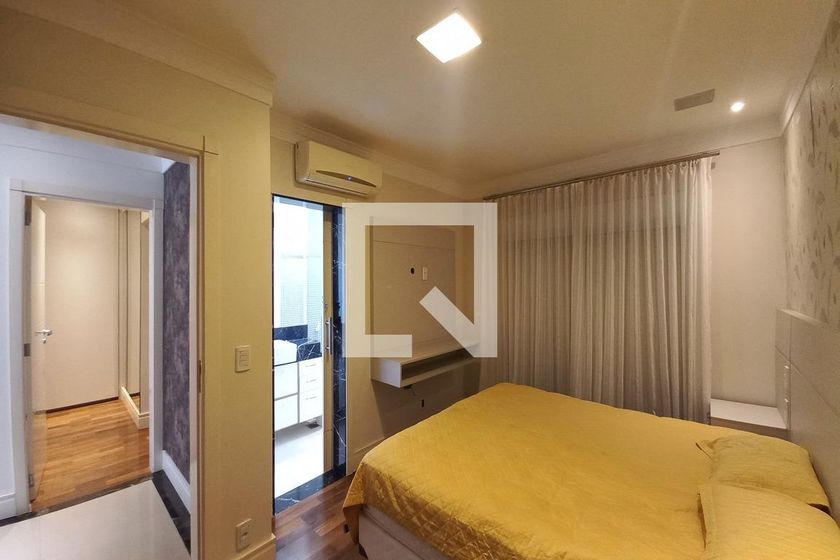 Casa à Venda - Swiss Park, 3 Quartos,  410 m2 em , Campinas - sp | SoloBR