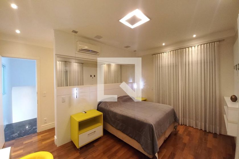 Casa à Venda - Swiss Park, 3 Quartos,  410 m2 em , Campinas - sp | SoloBR