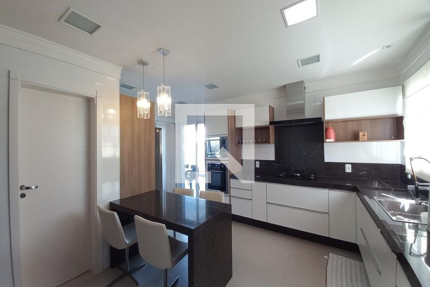 Casa à Venda - Swiss Park, 3 Quartos,  410 m2 em , Campinas - sp | SoloBR