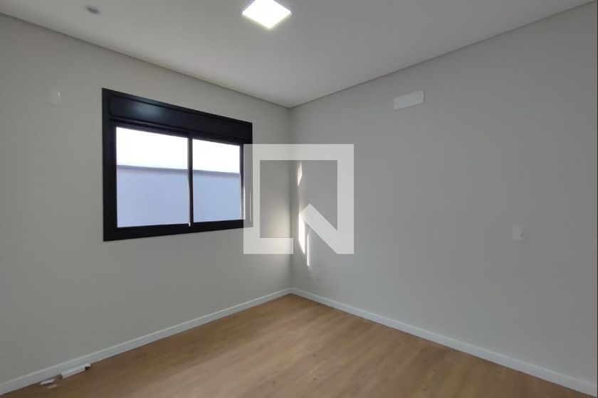 Casa à Venda - Swiss Park, 3 Quartos,  200 m2 em , Campinas - sp | SoloBR