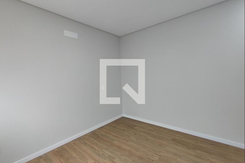 Casa à Venda - Swiss Park, 3 Quartos,  200 m2 em , Campinas - sp | SoloBR