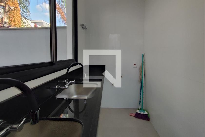 Casa à Venda - Swiss Park, 3 Quartos,  200 m2 em , Campinas - sp | SoloBR
