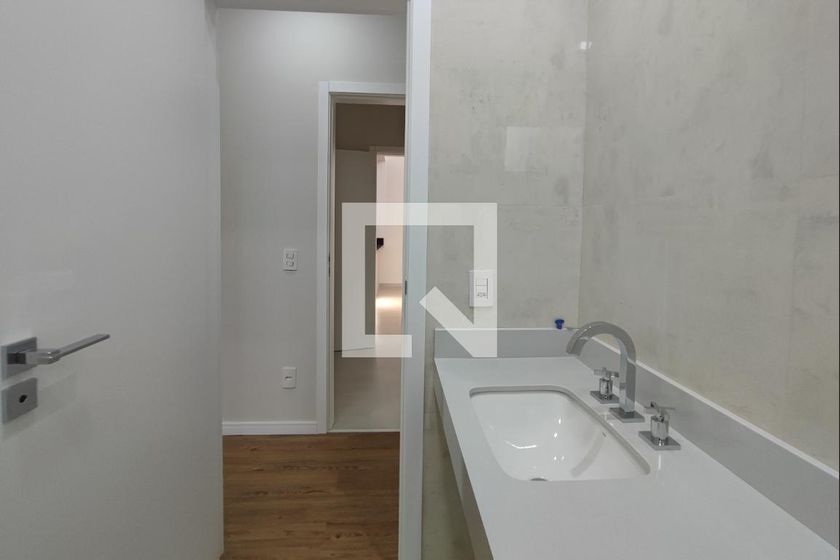 Casa à Venda - Swiss Park, 3 Quartos,  200 m2 em , Campinas - sp | SoloBR