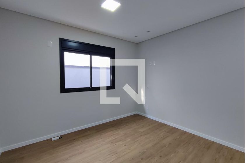 Casa à Venda - Swiss Park, 3 Quartos,  200 m2 em , Campinas - sp | SoloBR