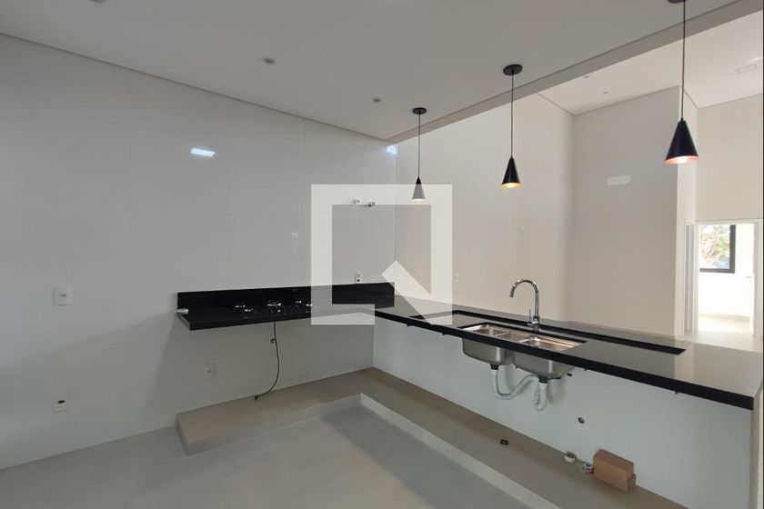 Casa à Venda - Swiss Park, 3 Quartos,  200 m2 em , Campinas - sp | SoloBR