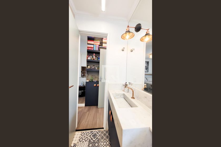 Apartamento à Venda - Centro, 1 Quarto,  50 m2 em , Campinas - sp | SoloBR