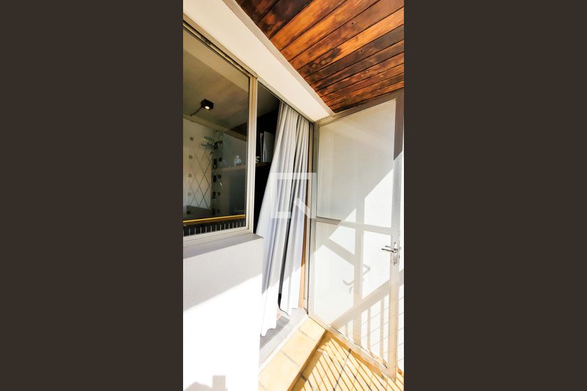 Apartamento à Venda - Centro, 1 Quarto,  50 m2 em , Campinas - sp | SoloBR