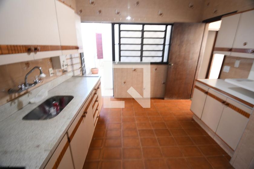 Casa à Venda - Taquaral, 3 Quartos,  152 m2 em , Campinas - sp | SoloBR