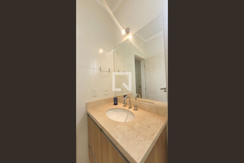 Casa à Venda - Mansões Santo Antônio, 3 Quartos,  150 m2 em , Campinas - sp | SoloBR