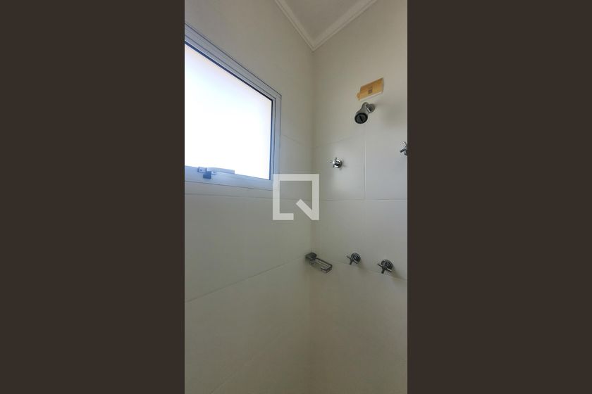 Casa à Venda - Mansões Santo Antônio, 3 Quartos,  150 m2 em , Campinas - sp | SoloBR