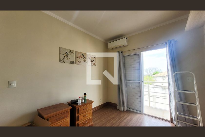 Casa à Venda - Mansões Santo Antônio, 3 Quartos,  150 m2 em , Campinas - sp | SoloBR