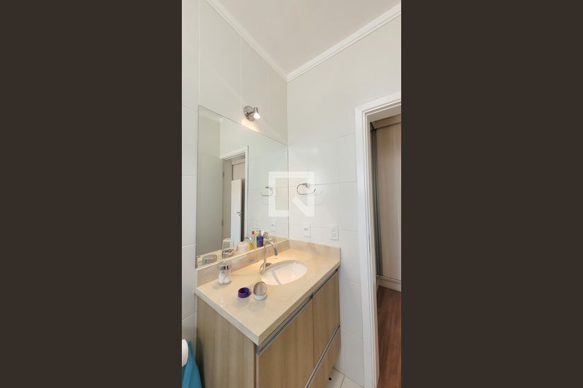 Casa à Venda - Mansões Santo Antônio, 3 Quartos,  150 m2 em , Campinas - sp | SoloBR