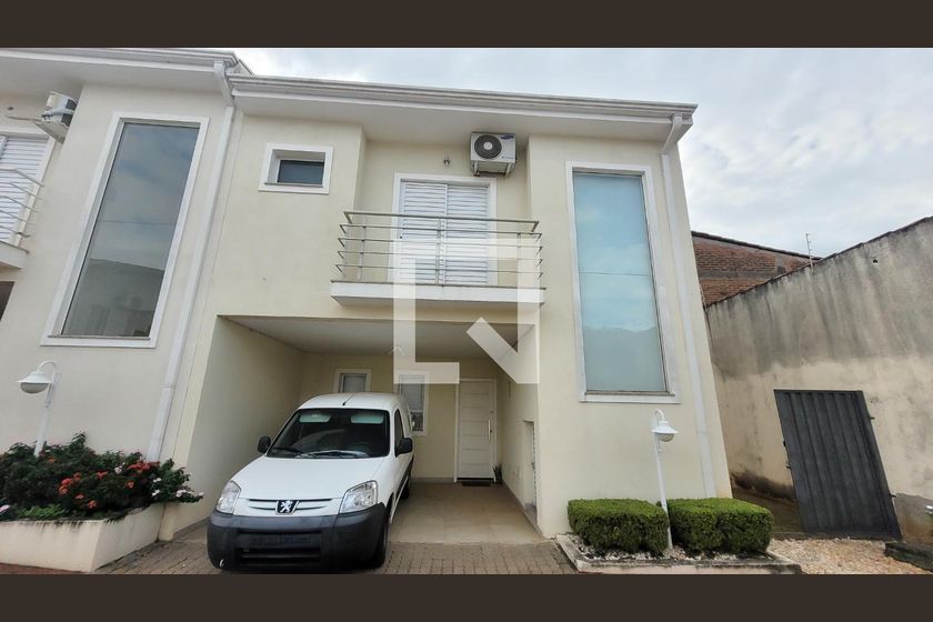 Casa à Venda - Mansões Santo Antônio, 3 Quartos,  150 m2 em , Campinas - sp | SoloBR