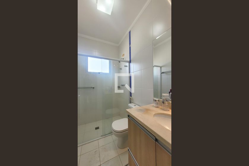 Casa à Venda - Mansões Santo Antônio, 3 Quartos,  150 m2 em , Campinas - sp | SoloBR