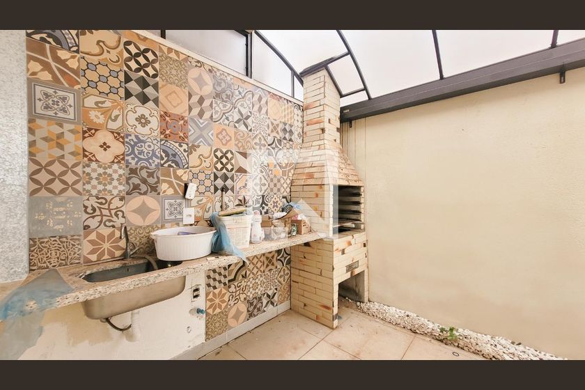 Casa à Venda - Mansões Santo Antônio, 3 Quartos,  150 m2 em , Campinas - sp | SoloBR