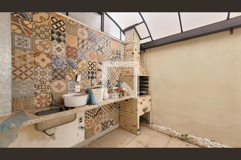 Casa à Venda - Mansões Santo Antônio, 3 Quartos,  150 m2 em , Campinas - sp | SoloBR