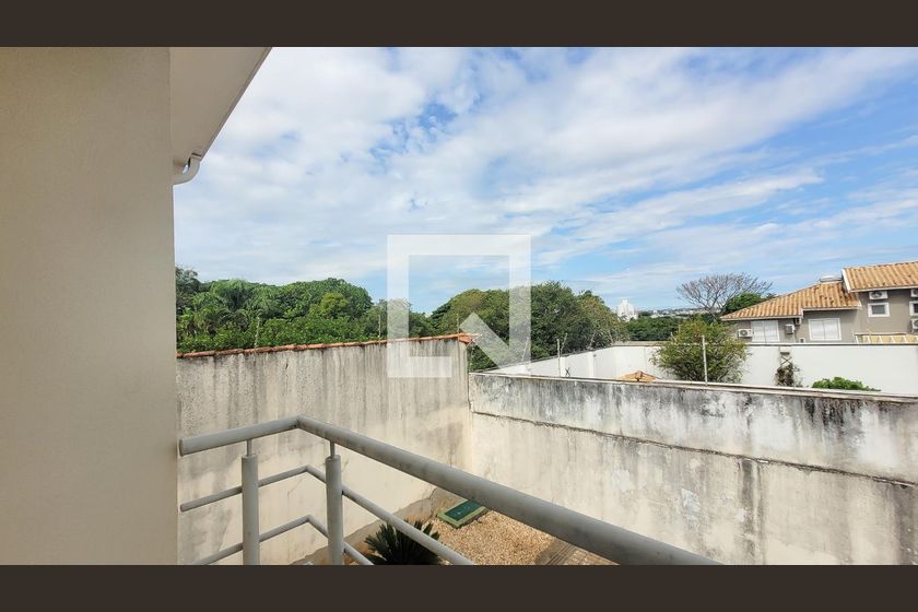 Casa à Venda - Mansões Santo Antônio, 3 Quartos,  150 m2 em , Campinas - sp | SoloBR