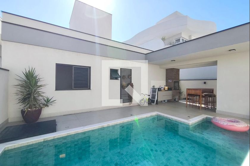 Casa à Venda - Swiss Park, 3 Quartos,  200 m2 em , Campinas - sp | SoloBR