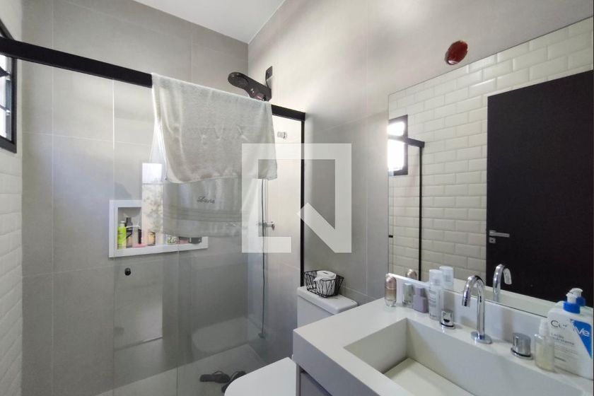 Casa à Venda - Swiss Park, 3 Quartos,  200 m2 em , Campinas - sp | SoloBR