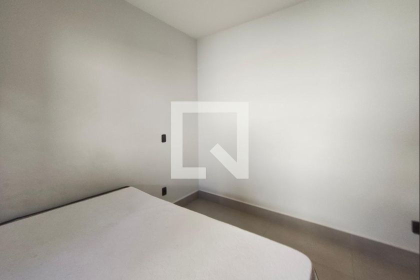 Casa à Venda - Swiss Park, 3 Quartos,  200 m2 em , Campinas - sp | SoloBR