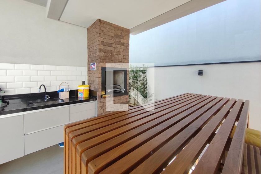 Casa à Venda - Swiss Park, 3 Quartos,  200 m2 em , Campinas - sp | SoloBR