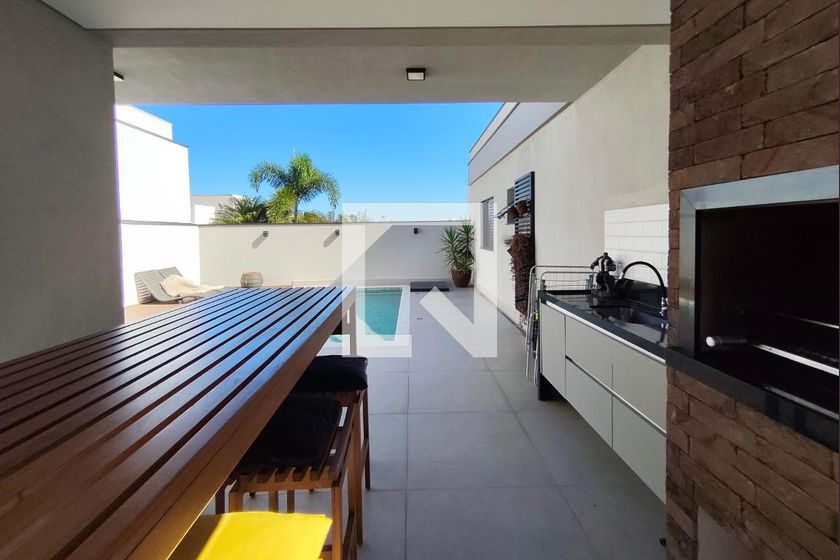 Casa à Venda - Swiss Park, 3 Quartos,  200 m2 em , Campinas - sp | SoloBR