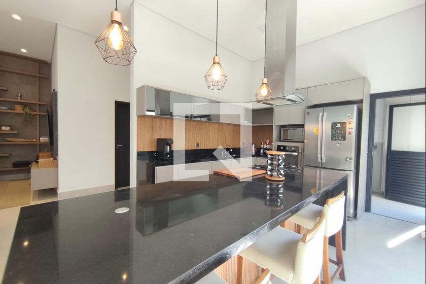 Casa à Venda - Swiss Park, 3 Quartos,  200 m2 em , Campinas - sp | SoloBR