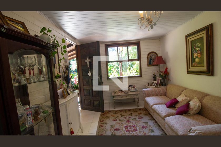 Casa, 5 quartos, 2100 m² - Foto 4