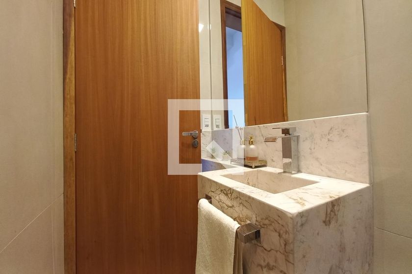 Casa à Venda - Swiss Park, 3 Quartos,  271 m2 em , Campinas - sp | SoloBR