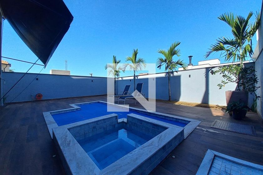 Casa à Venda - Swiss Park, 3 Quartos,  271 m2 em , Campinas - sp | SoloBR